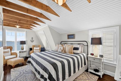 24 Richmond Road Bourne MA 02559