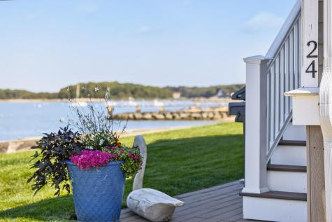 24 Richmond Road Bourne MA 02559