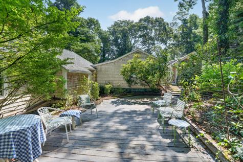 528 Main Street Vineyard Haven MA 02568