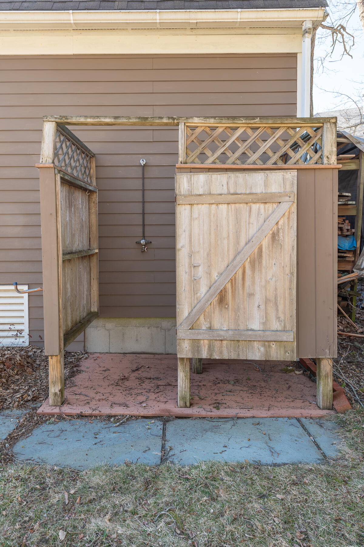 537 W Falmouth Highway Falmouth MA 02540