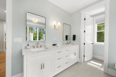 7 Willow Circle Mashpee MA 02649