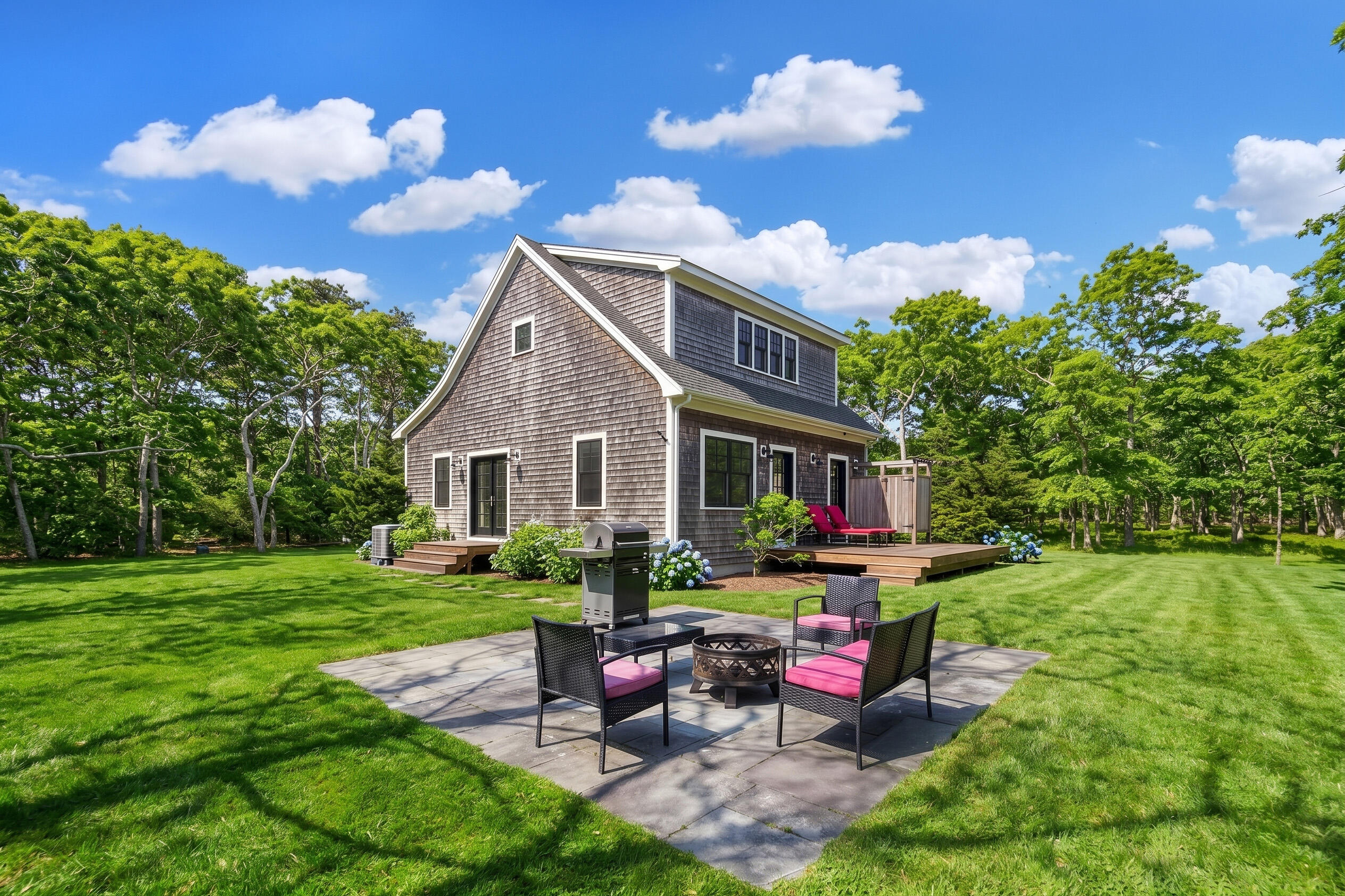 114 Meetinghouse Way Edgartown MA 02539