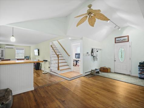 33 Lake Road Yarmouth MA 02673