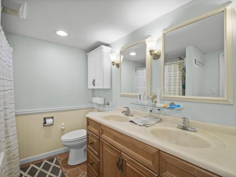 33 Lake Road Yarmouth MA 02673