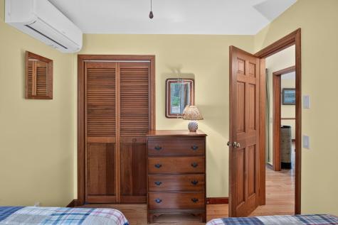 6 Meadow Terrace MA 02652