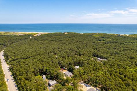 6 Meadow Terrace MA 02652