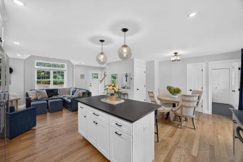 140 Broken Bow Lane Teaticket MA 02536