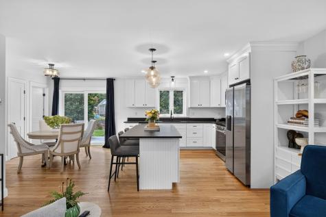 140 Broken Bow Lane Teaticket MA 02536