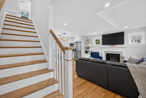 140 Broken Bow Lane Teaticket MA 02536