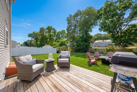 140 Broken Bow Lane Teaticket MA 02536