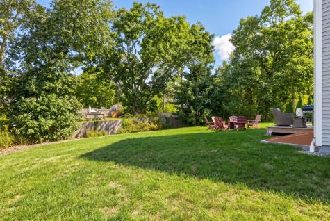 140 Broken Bow Lane Teaticket MA 02536