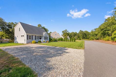 140 Broken Bow Lane Teaticket MA 02536