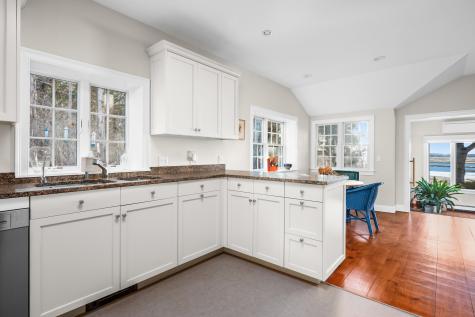 11 Sheperds Way Barnstable MA 02630