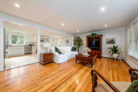 99 Old Post Road Centerville MA 02632