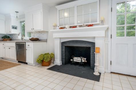 99 Old Post Road Centerville MA 02632