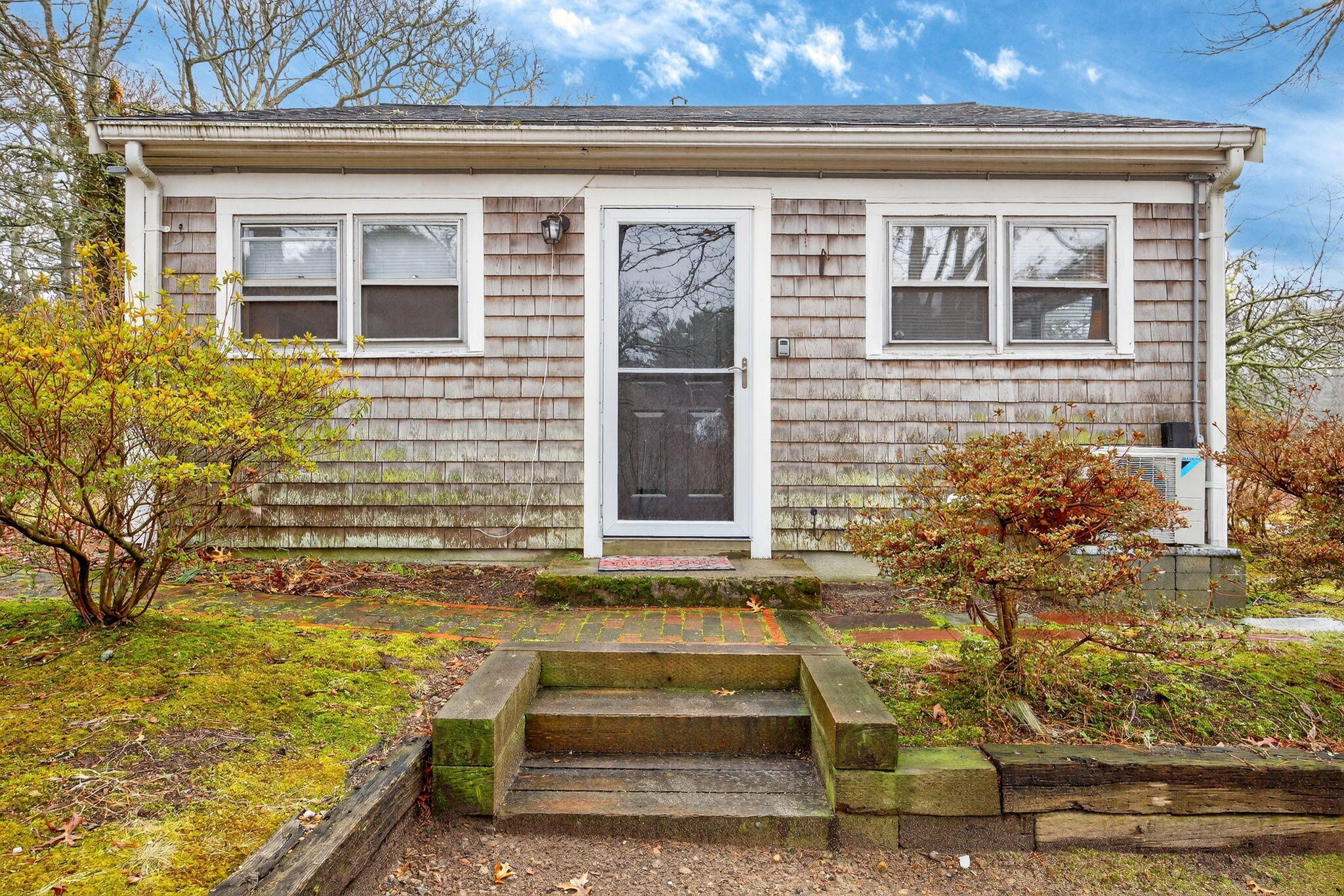 17,17A,17B Cranberry Lane Falmouth MA 02540
