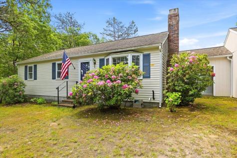 9 Deerfield Road Yarmouth MA 02673