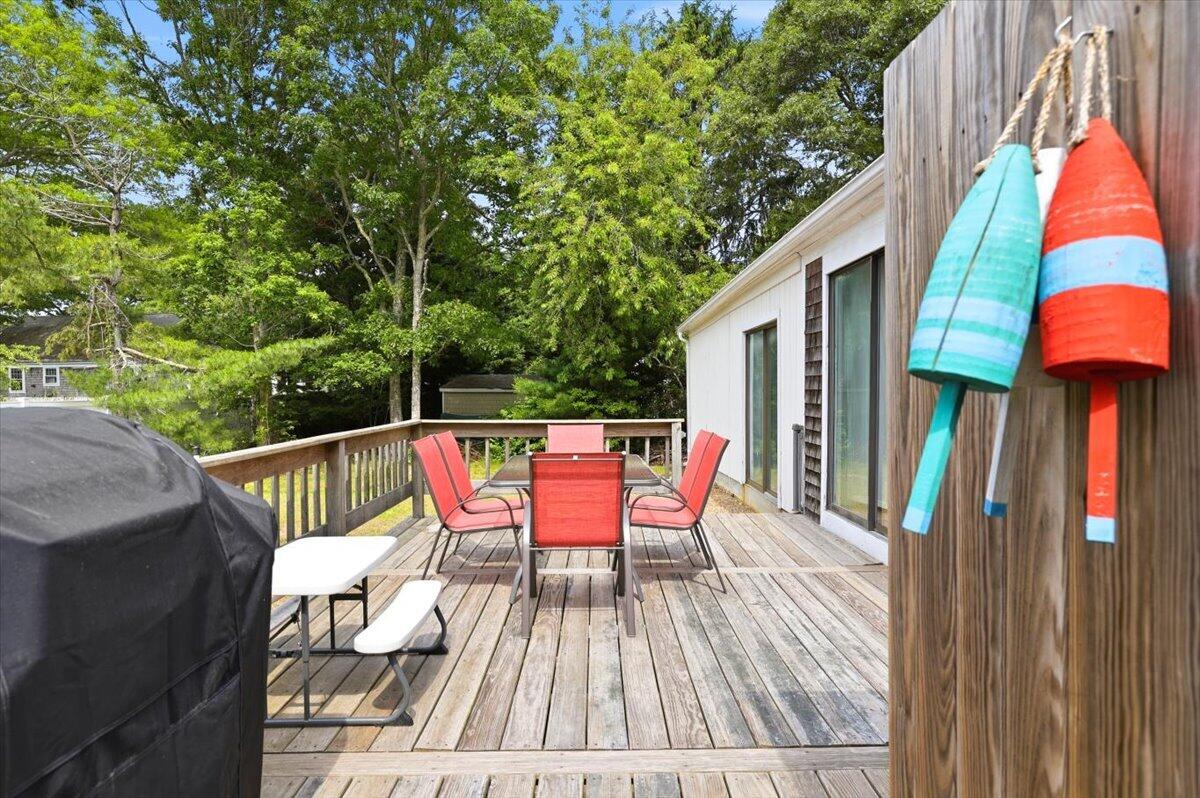 9 Deerfield Road Yarmouth MA 02673