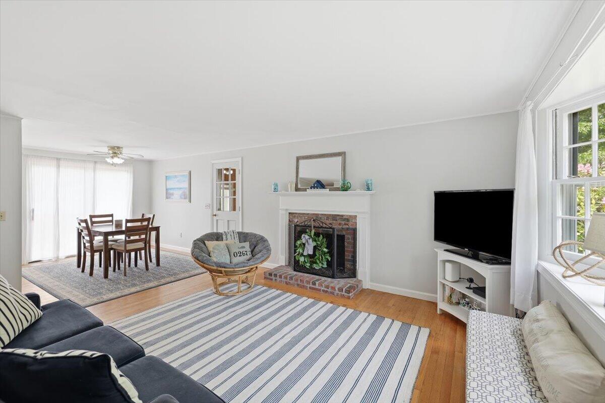 9 Deerfield Road Yarmouth MA 02673