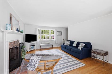9 Deerfield Road Yarmouth MA 02673