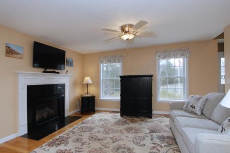 35 Settlers Way Bourne MA 02532