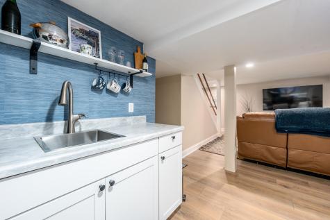 61 Angus Way Barnstable MA 02632