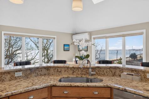 724 Commercial Street Provincetown MA 02657