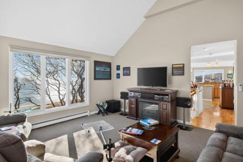 724 Commercial Street Provincetown MA 02657