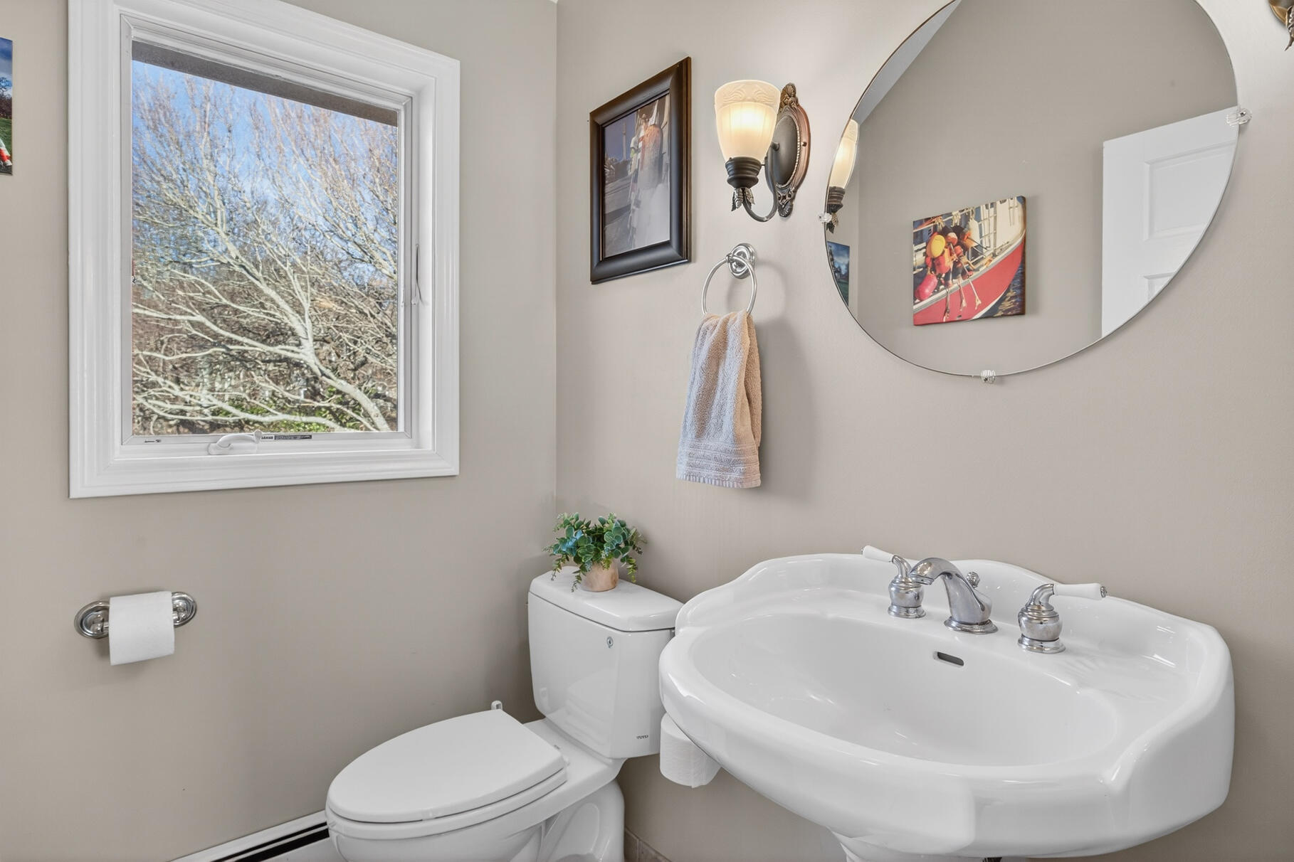 724 Commercial Street Provincetown MA 02657