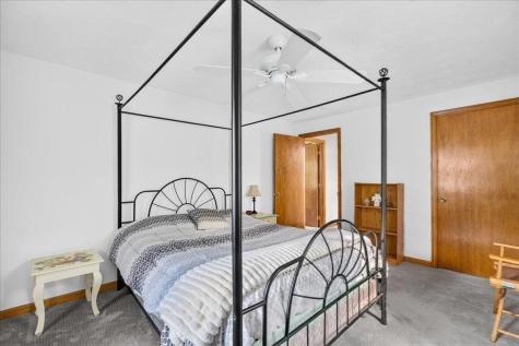 33 White Horse Road Plymouth MA 02360