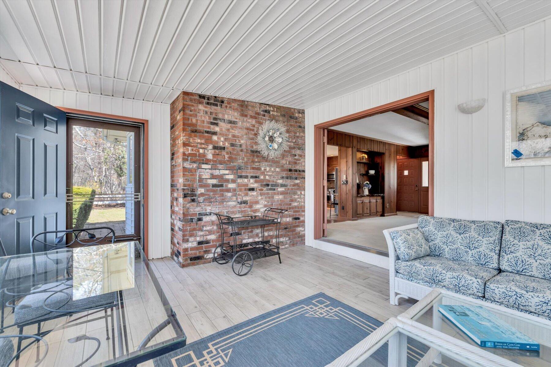 435 Acapesket Road Falmouth MA 02536
