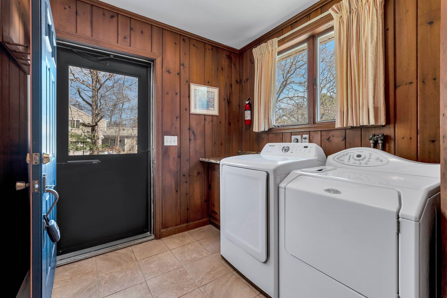 435 Acapesket Road Falmouth MA 02536