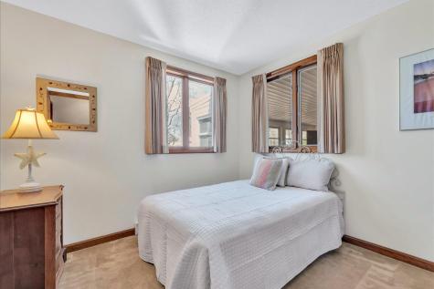 435 Acapesket Road Falmouth MA 02536