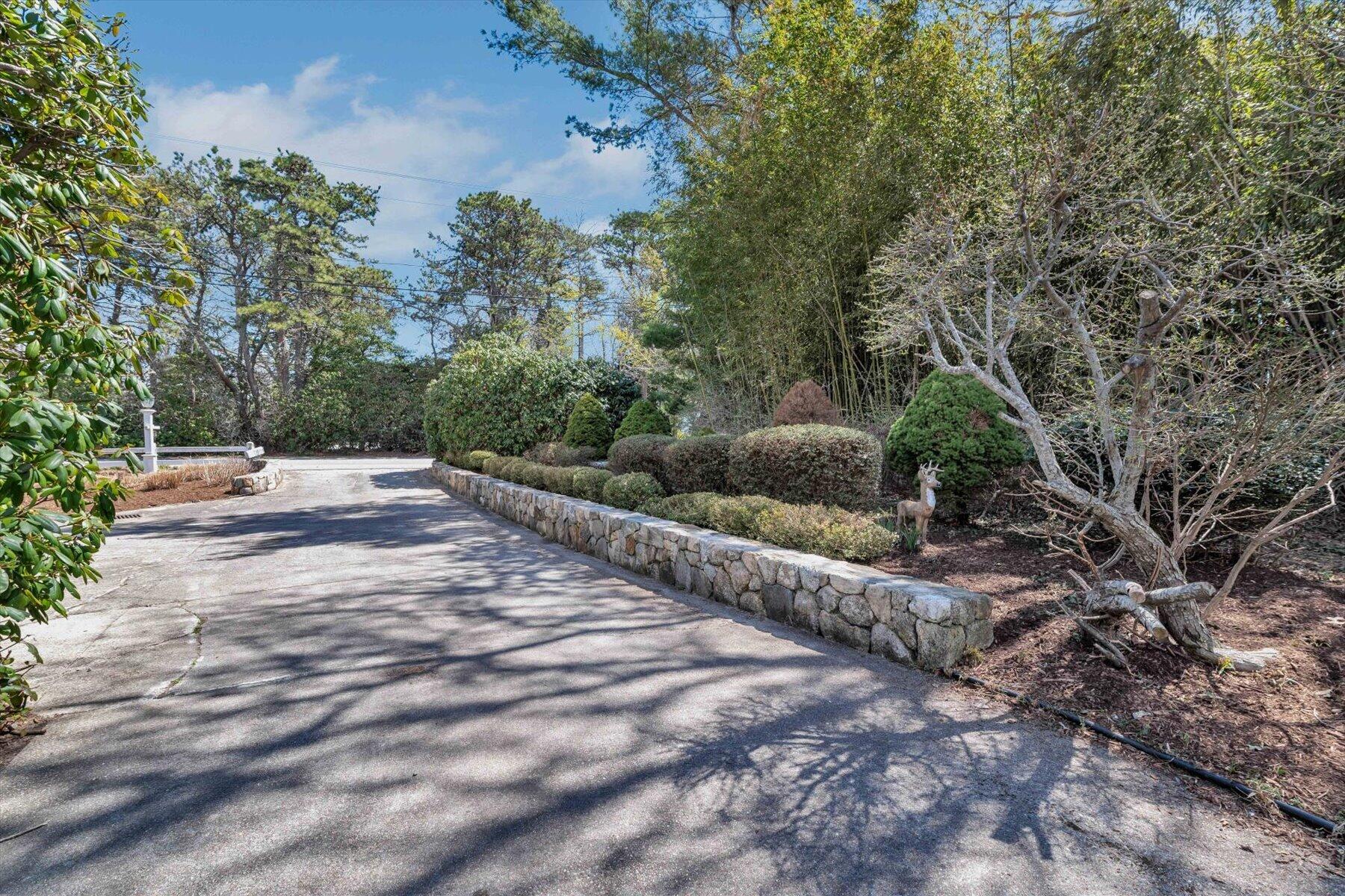 435 Acapesket Road Falmouth MA 02536