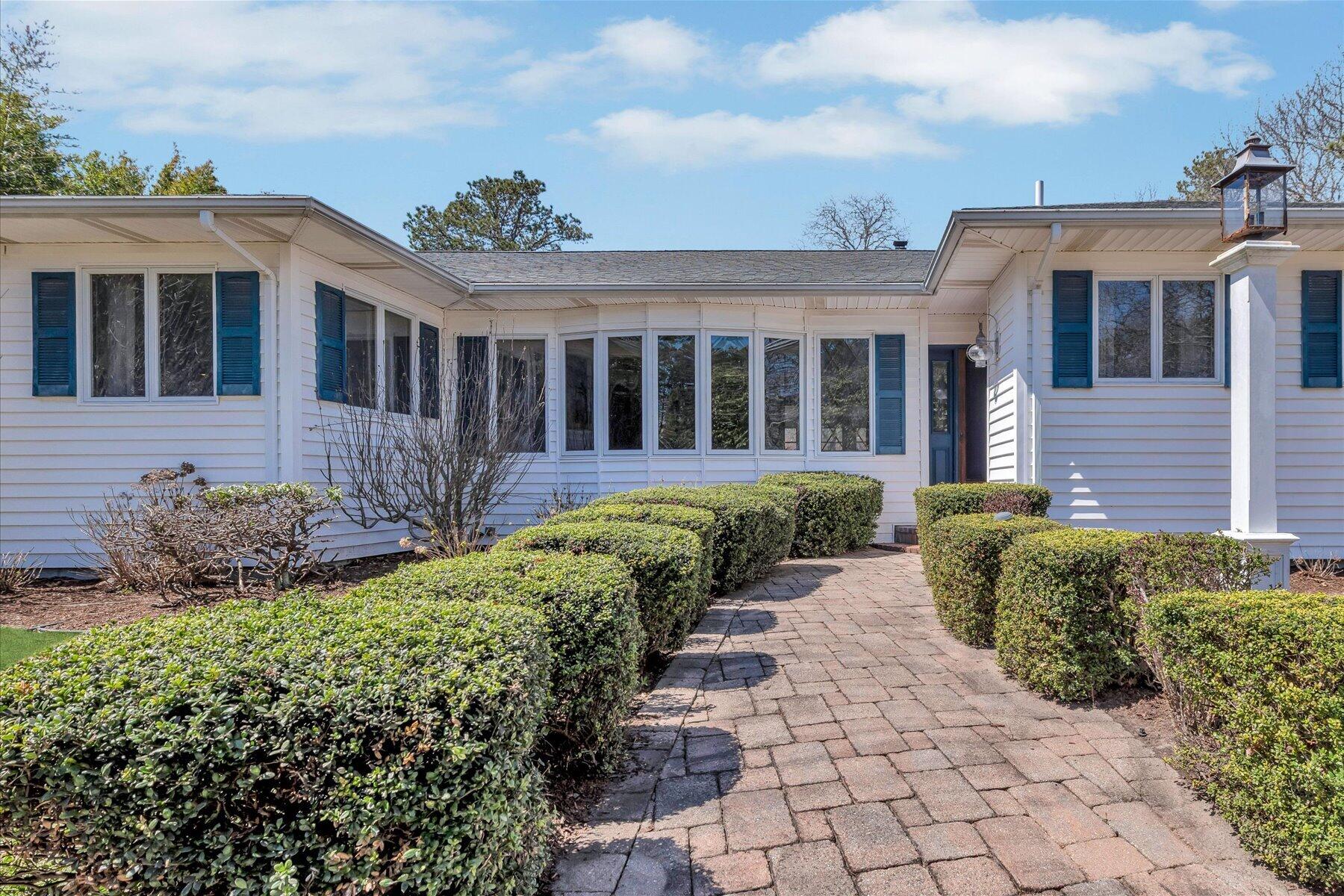 435 Acapesket Road Falmouth MA 02536