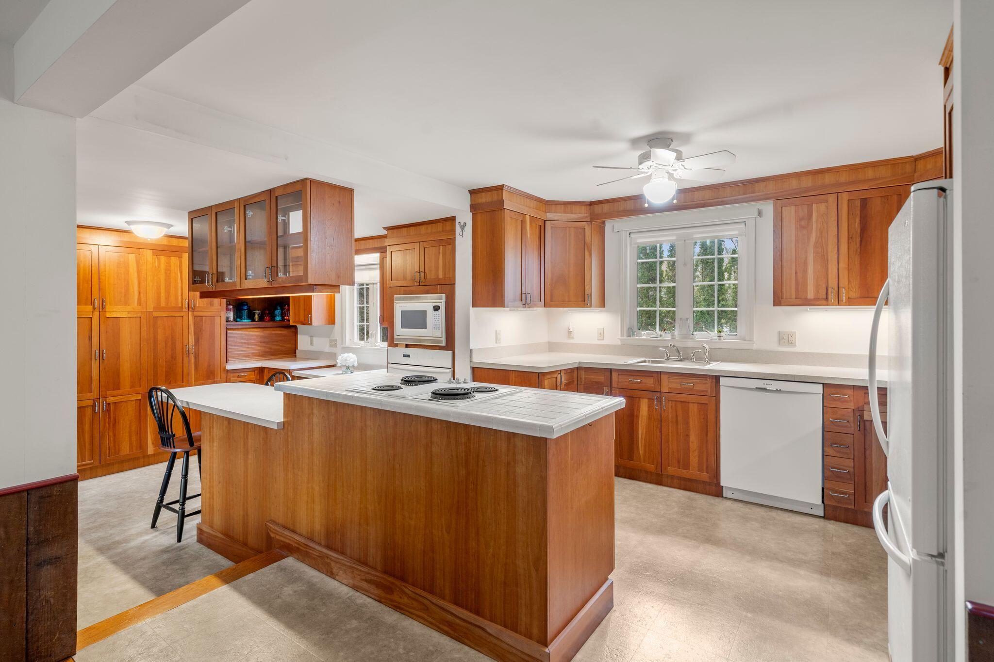 22 Pinecrest Drive Sandwich MA 02644