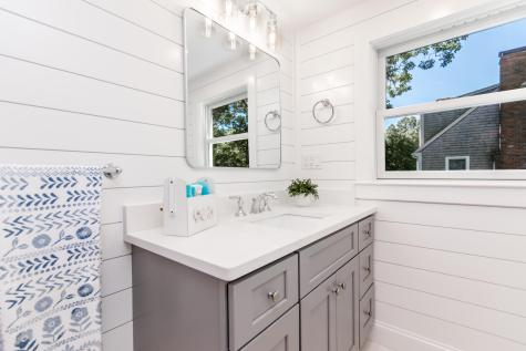 888 Phinneys Lane Centerville MA 02632