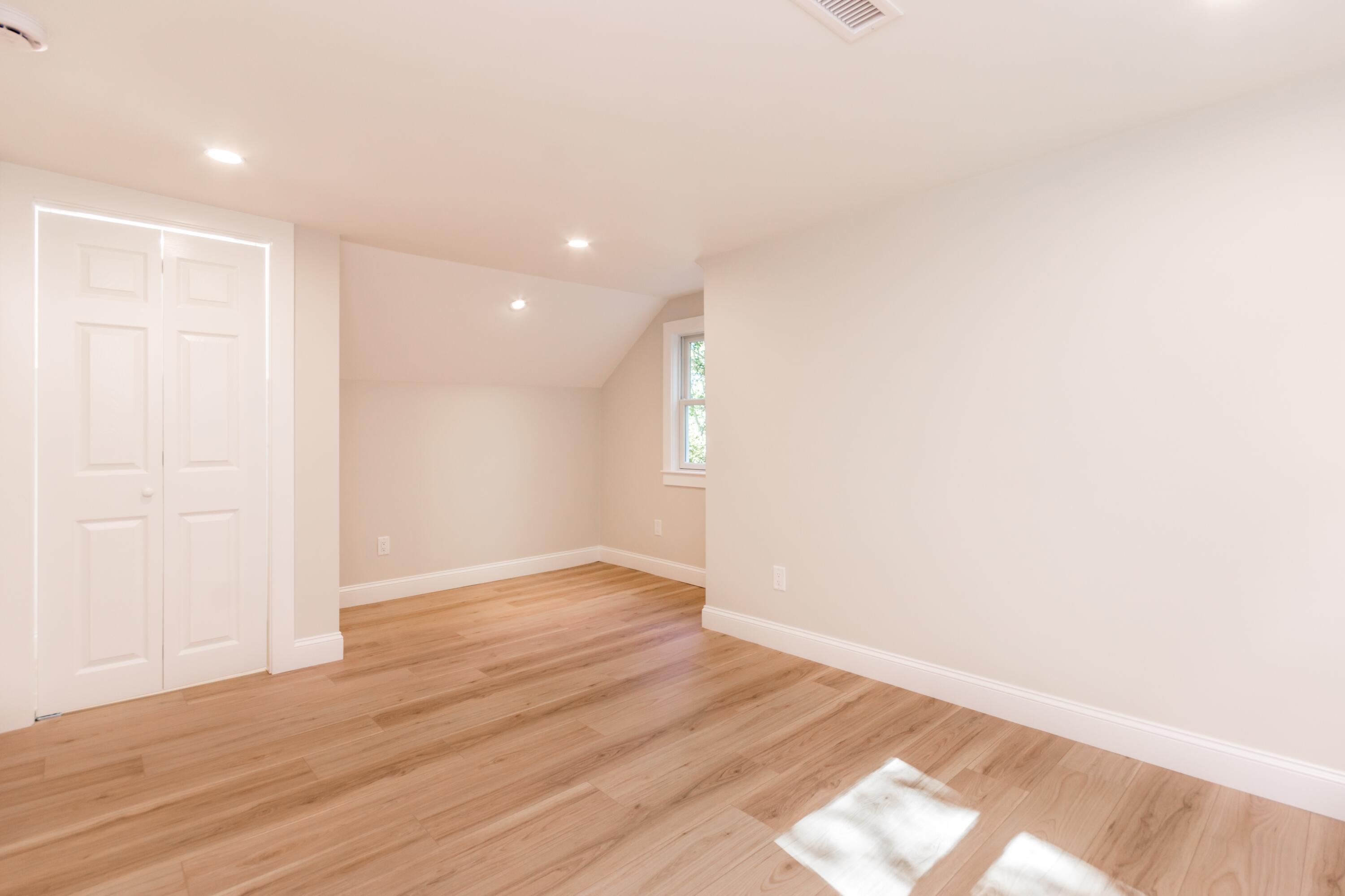 888 Phinneys Lane Centerville MA 02632