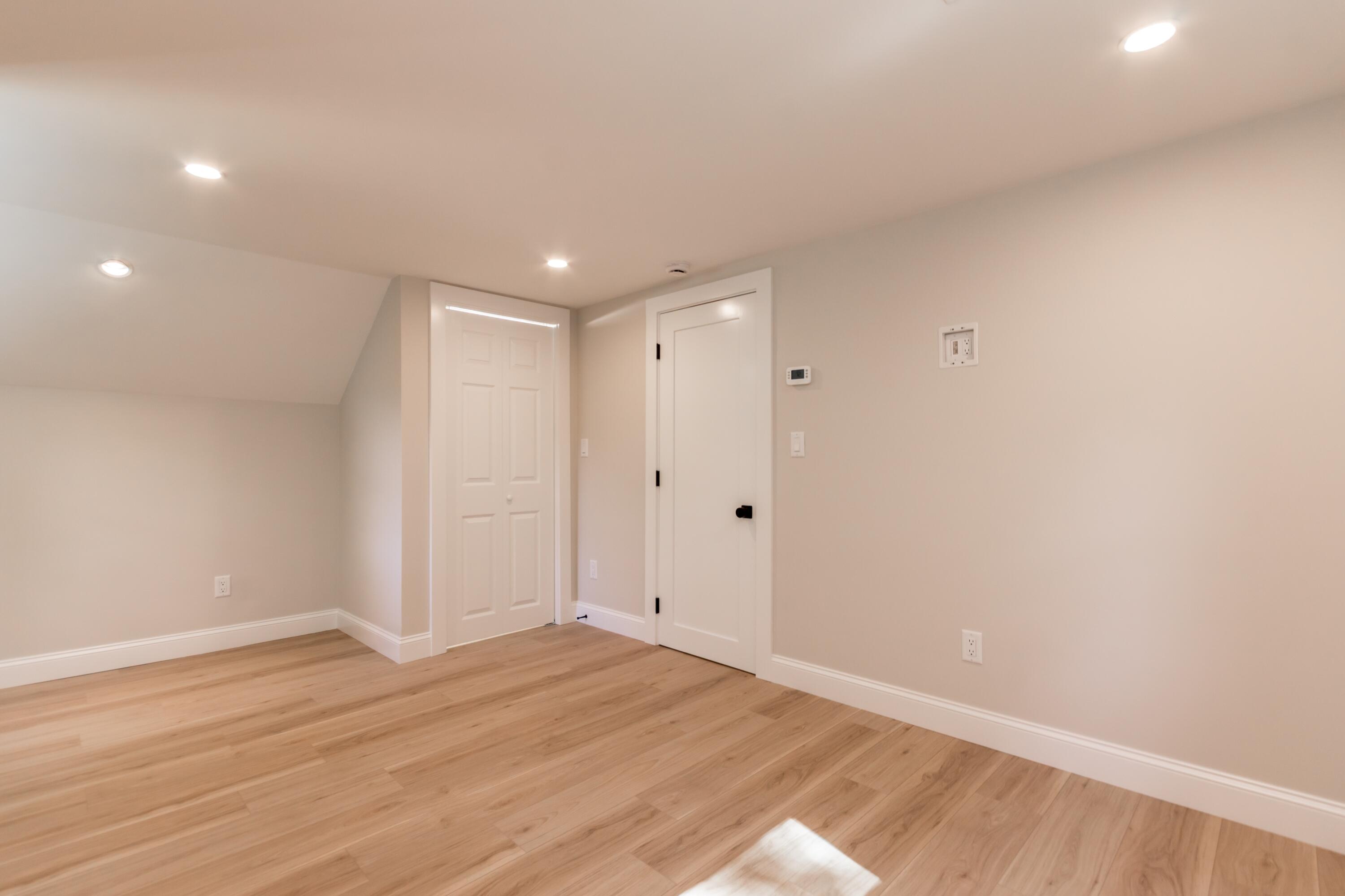 888 Phinneys Lane Centerville MA 02632