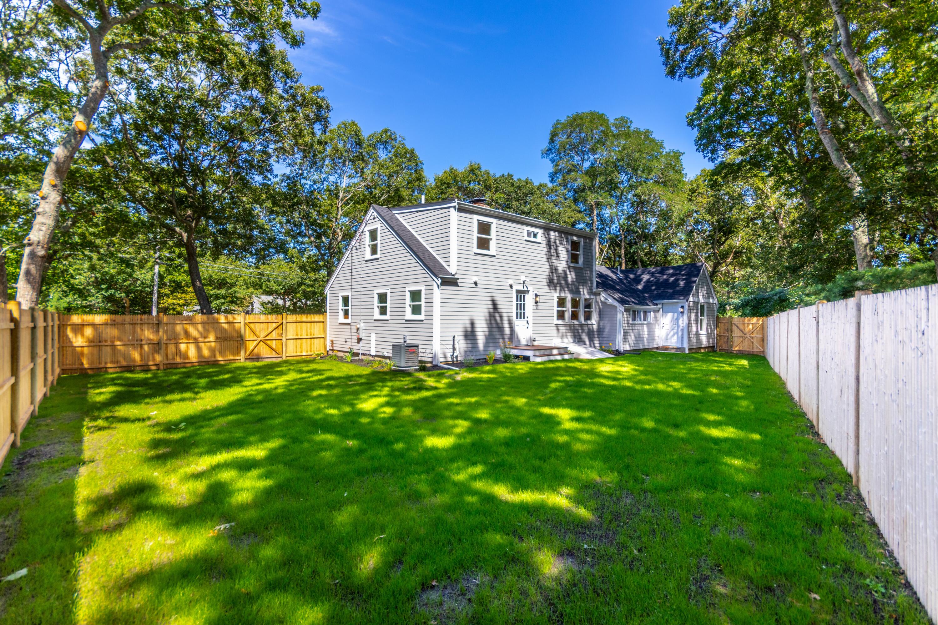 888 Phinneys Lane Centerville MA 02632