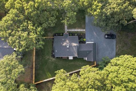 888 Phinneys Lane Centerville MA 02632