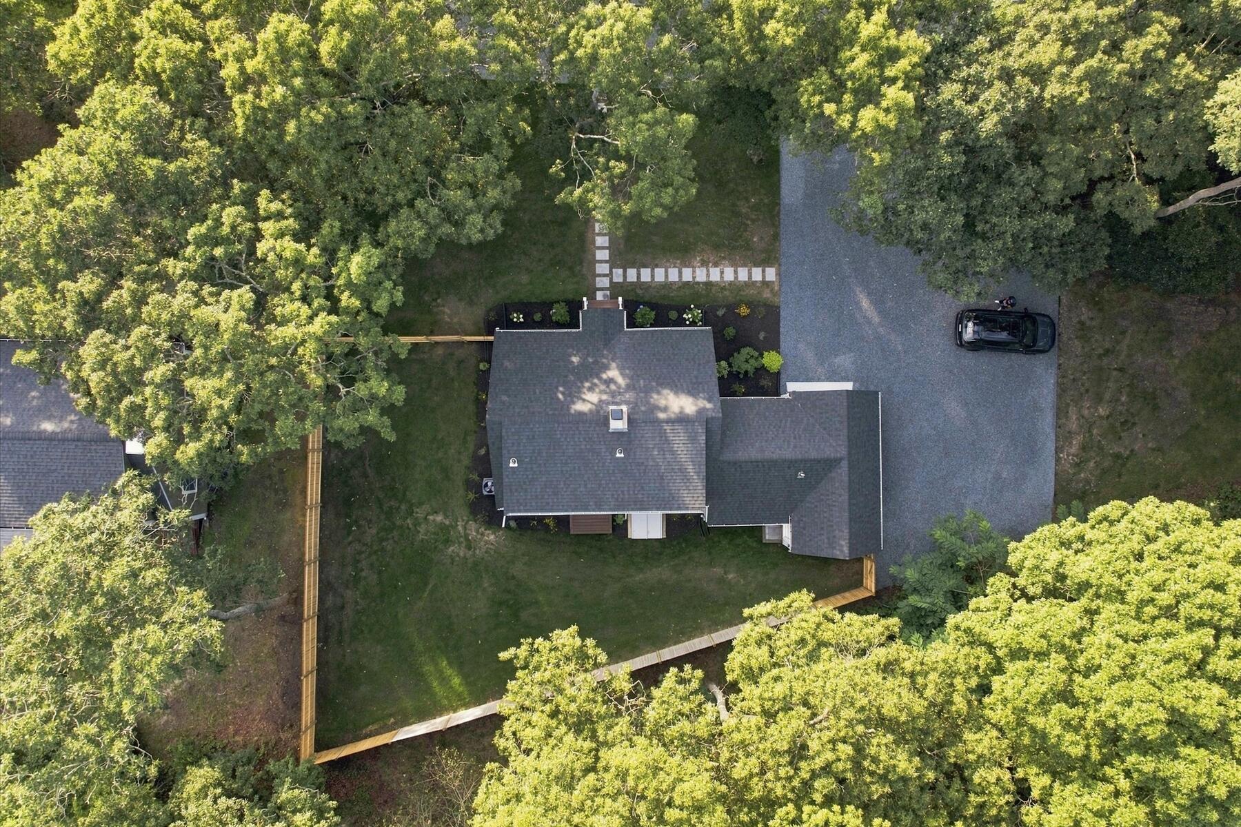 888 Phinneys Lane Centerville MA 02632