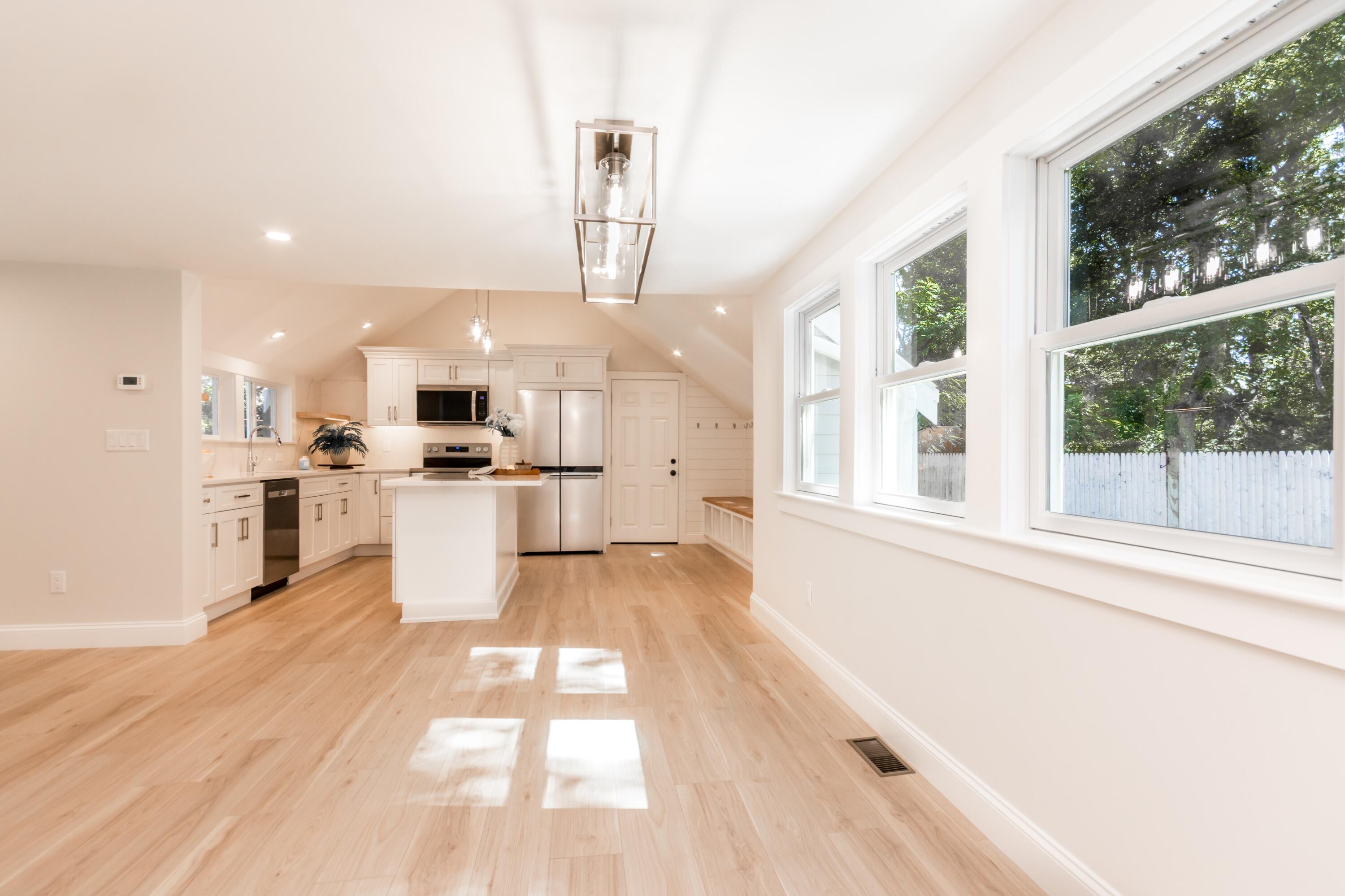 888 Phinneys Lane Centerville MA 02632