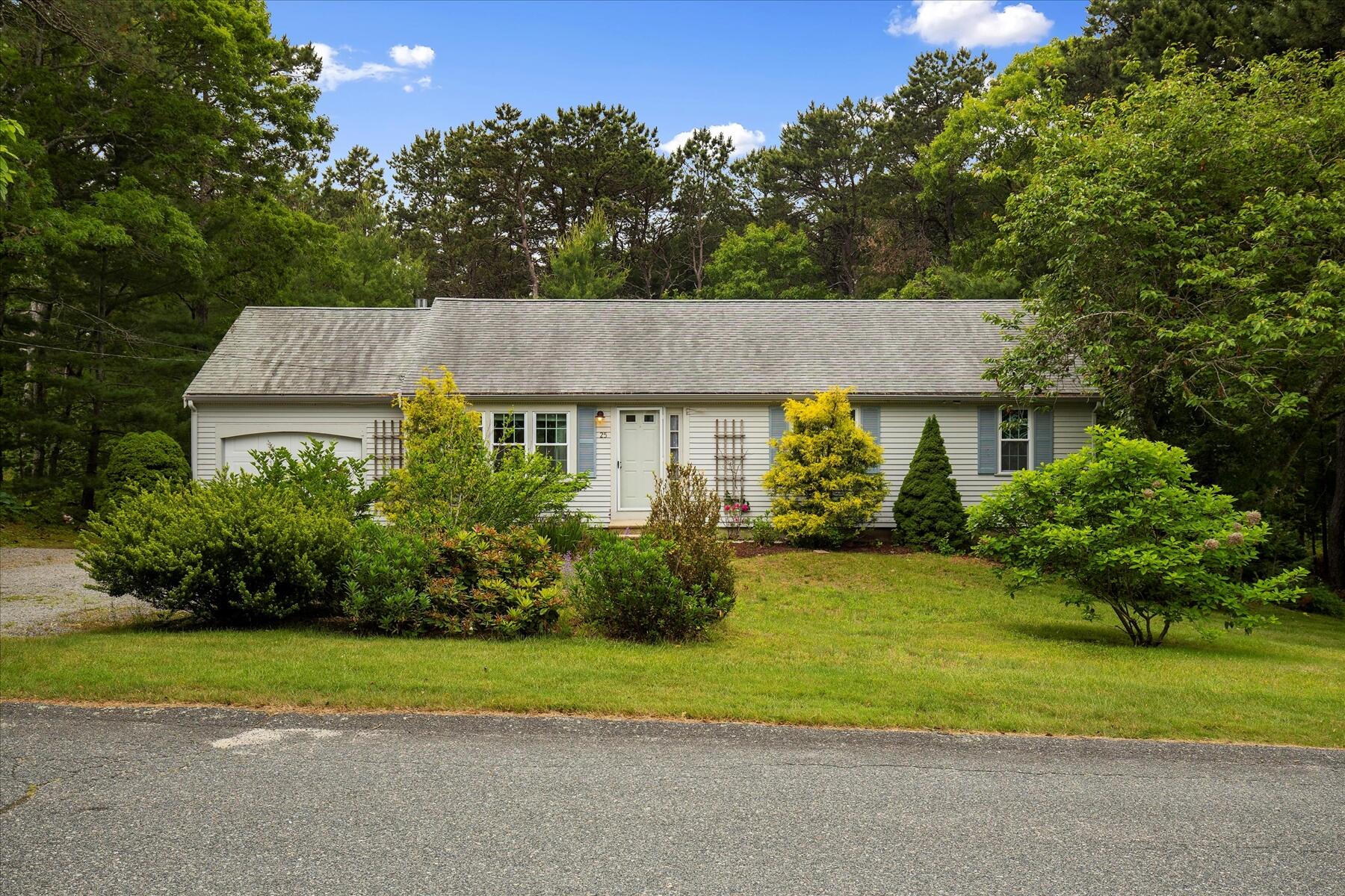 25 Liam Lane Barnstable MA 02632