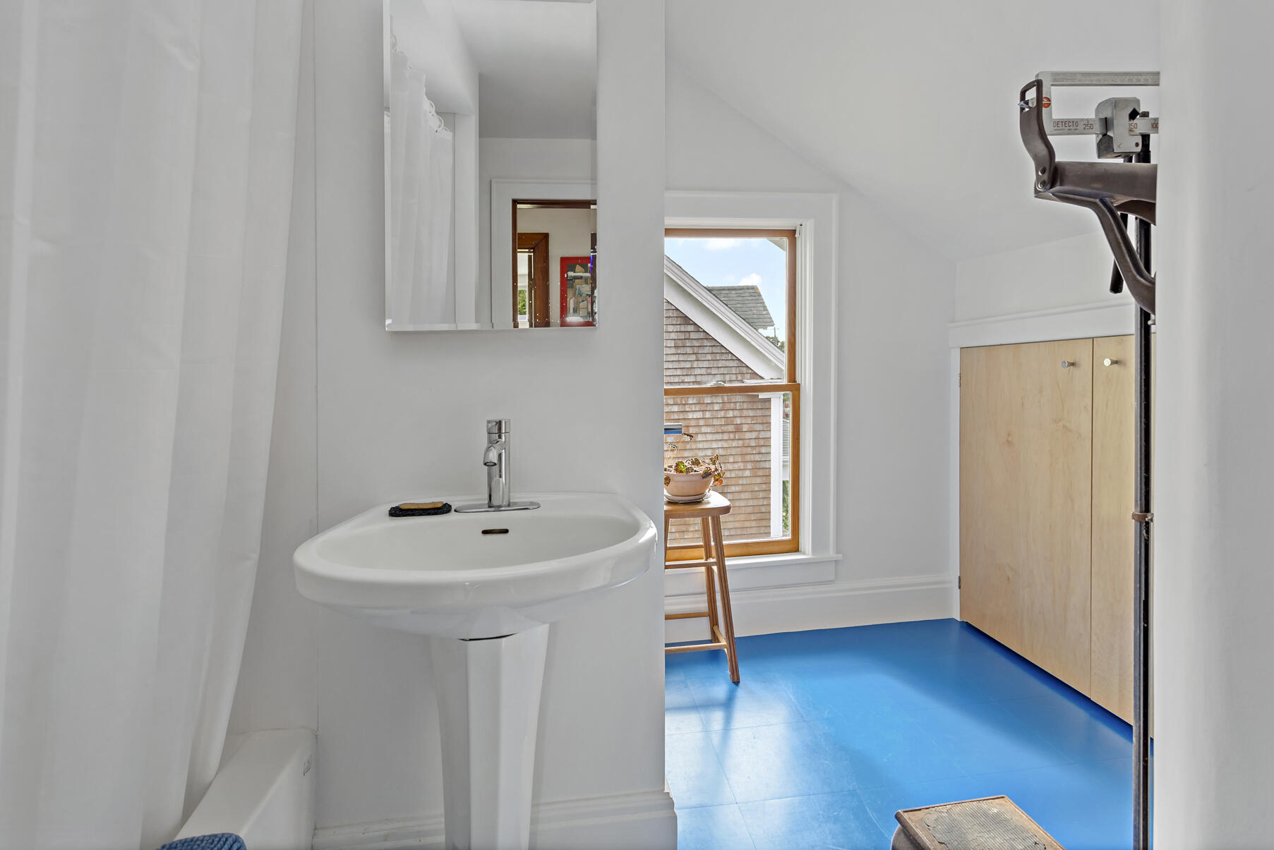 34 Washington Avenue Bourne MA 02532