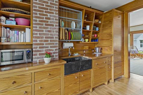 34 Washington Avenue Bourne MA 02532