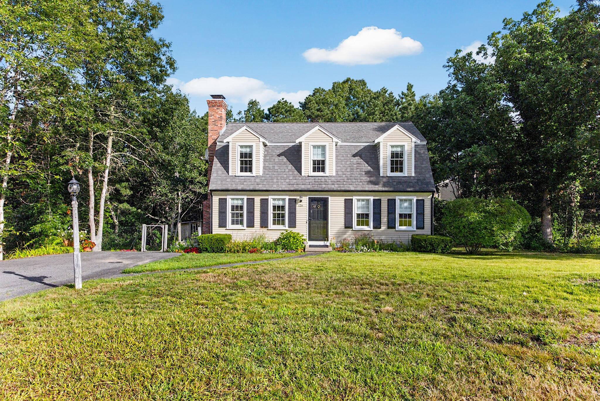 126 Old Colony Drive Mashpee MA 02649