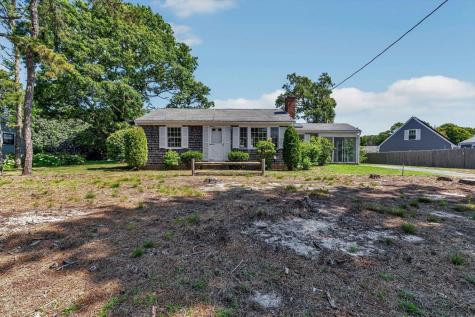 22 Maushops Path Yarmouth MA 02673