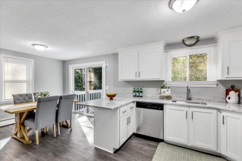 13 Meredith Road Sandwich MA 02563