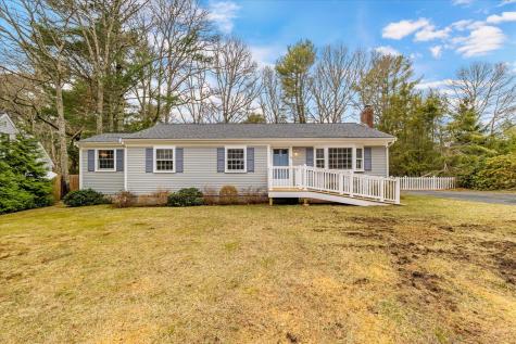 27 Lietrim Circle Barnstable MA 02632